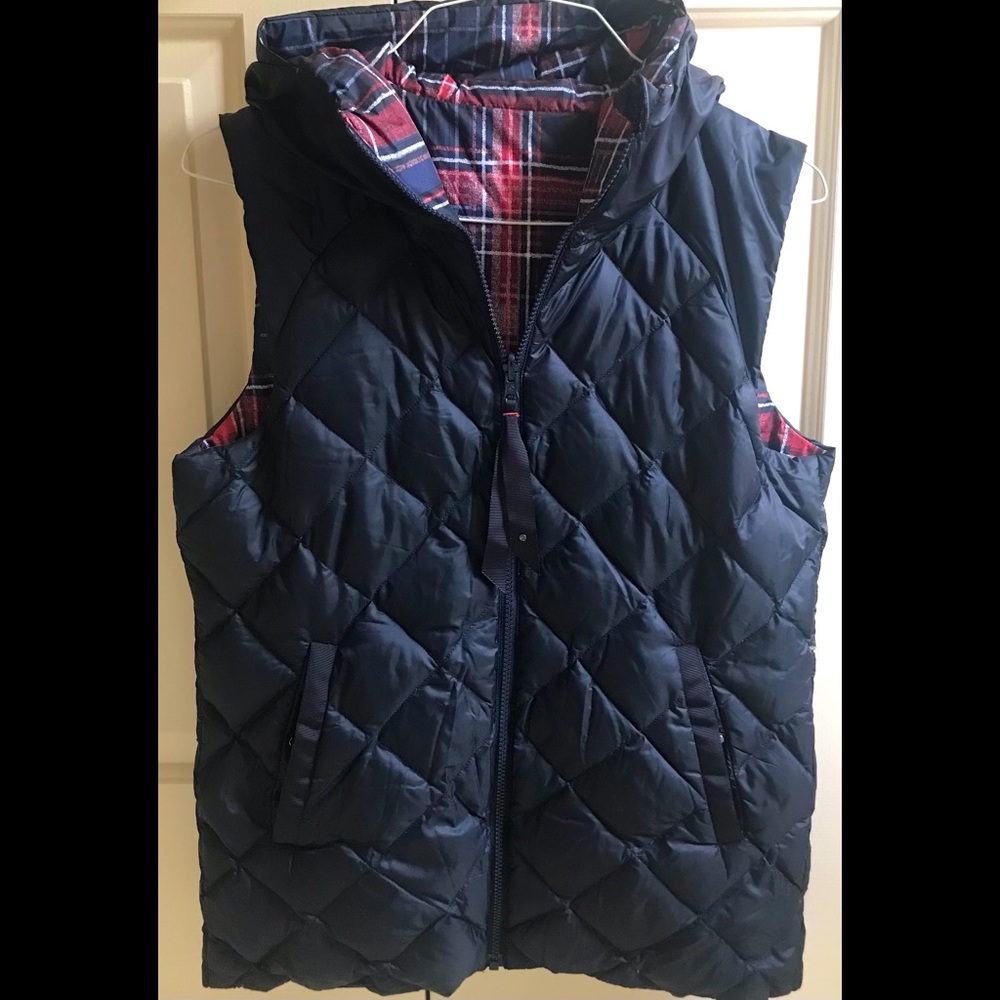 🍒LULULEMON The FLUFFIEST DOWN VEST sz 6 Awesome HOOD Jacket Navy/Red~REVERSES!!